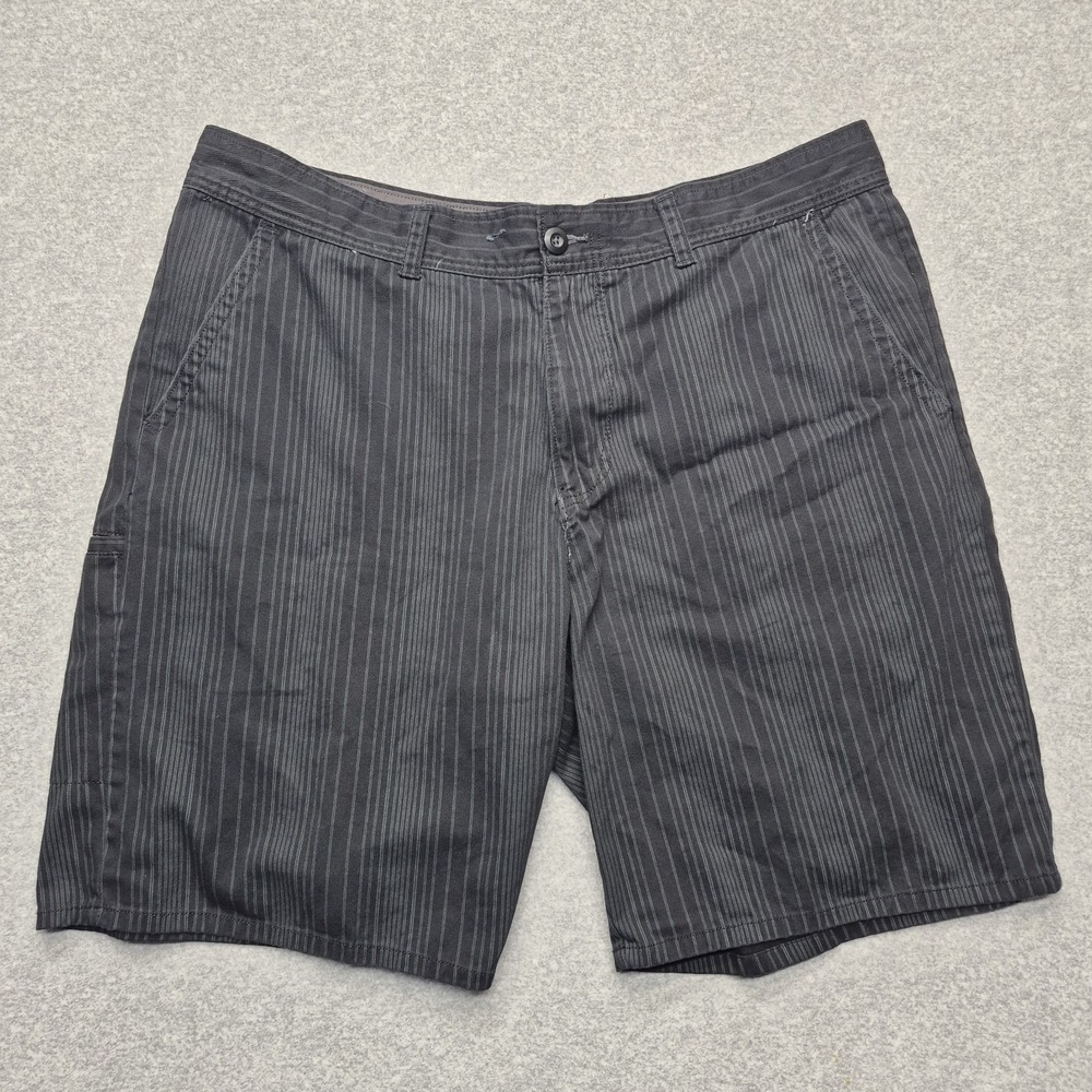 Vintage OP Ocean Pacific Shorts Mens 42 Black Gray Pinstriped Cotton Retro Y2K